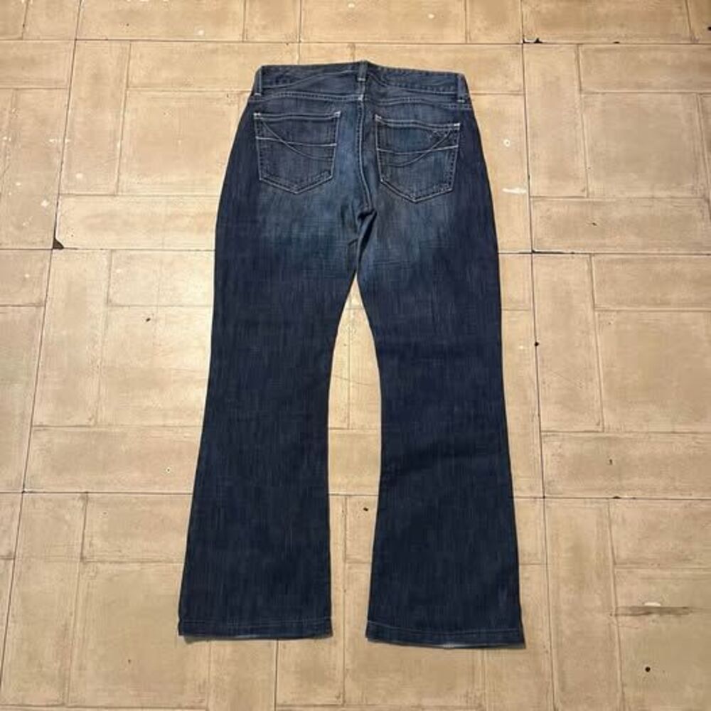 Women’s Y2K GAP curvy lowrise bootcut jeans back pocket design size 6 (30x27.5)